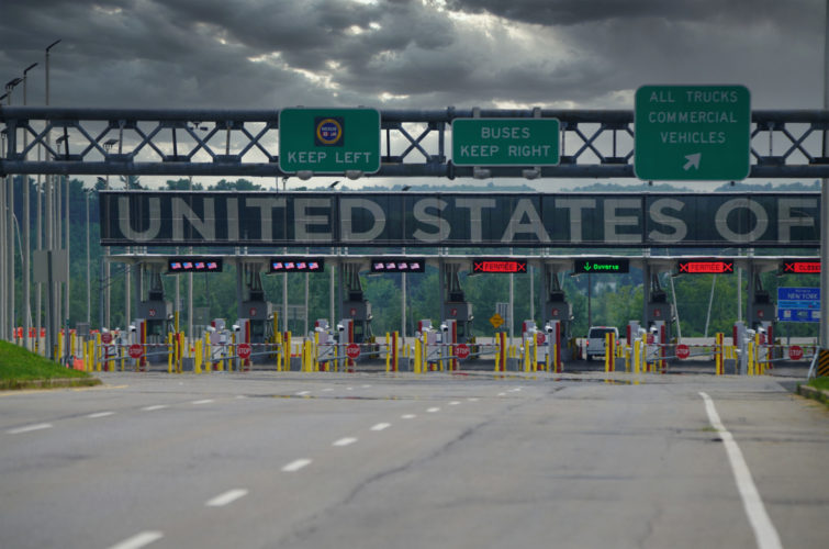 Entering Canada from the US Border: Essential Guide for a Seamless Crossing